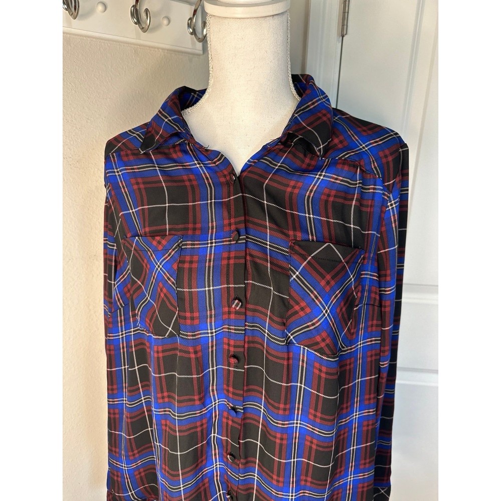 Torrid - Picture 2 of 4